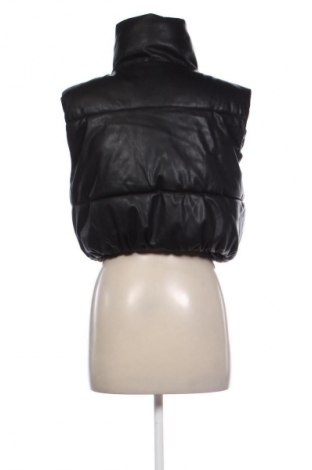Dámská vesta  Bershka, Velikost M, Barva Černá, Cena  877,00 Kč