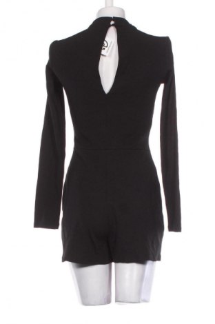 Dámská krátká kombinéza  Bershka, Velikost M, Barva Černá, Cena  122,00 Kč