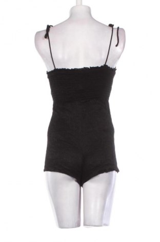 Dámská krátká kombinéza  Bershka, Velikost S, Barva Černá, Cena  239,00 Kč