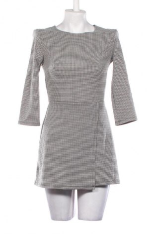 Kurzer Damenoverall Bershka, Größe S, Farbe Mehrfarbig, Preis € 5,99