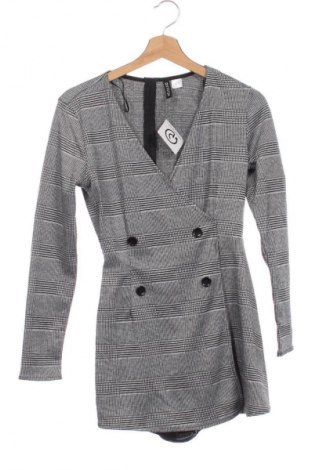 Dámská krátká kombinéza  H&M Divided, Velikost M, Barva Vícebarevné, Cena  169,00 Kč