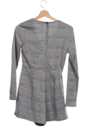 Dámská krátká kombinéza  H&M Divided, Velikost M, Barva Vícebarevné, Cena  169,00 Kč