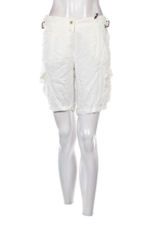 Дамски къс панталон Aeronautica Militare, Размер XL, Цвят Бял, Цена 29,65 €