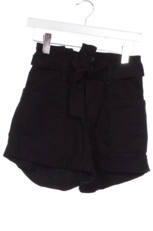Dámske kraťasy  Bershka, Veľkosť S, Farba Čierna, Cena  4,95 €