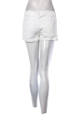 Dámské kraťasy  Clockhouse, Velikost M, Barva Bílá, Cena  119,00 Kč