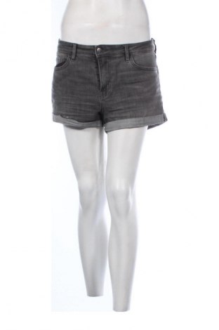 Dámské kraťasy  H&M, Velikost M, Barva Šedá, Cena  189,00 Kč
