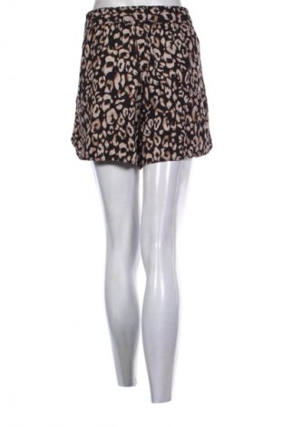 Dámské kraťasy  H&M, Velikost M, Barva Vícebarevné, Cena  106,00 Kč