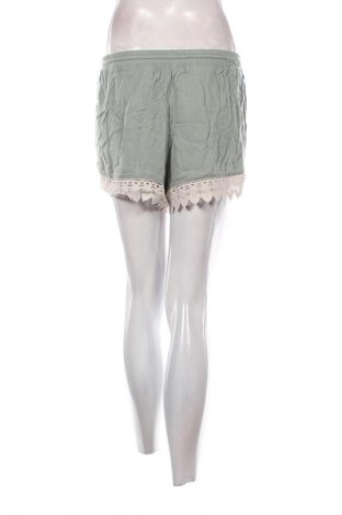 Dámske kraťasy  H&M Divided, Veľkosť M, Farba Zelená, Cena  3,95 €