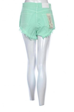 Дамски къс панталон HINNOMINATE, Размер M, Цвят Зелен, Цена 19,94 €