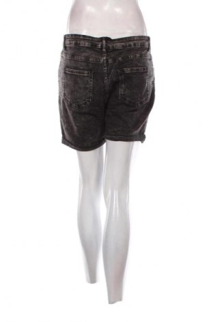 Női rövidnadrág Janina, Méret S, Szín Fekete, Ár 1 299 Ft