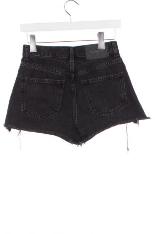 Dámské kraťasy  Pull&Bear, Velikost XS, Barva Černá, Cena  129,00 Kč