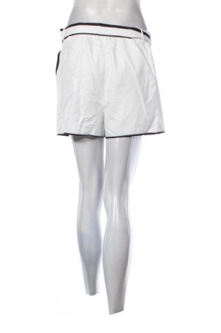 Dámské kraťasy  SHEIN, Velikost S, Barva Bílá, Cena  129,00 Kč