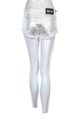 Női rövidnadrág Shop Art, Méret M, Szín Ezüstös, Ár 5 809 Ft