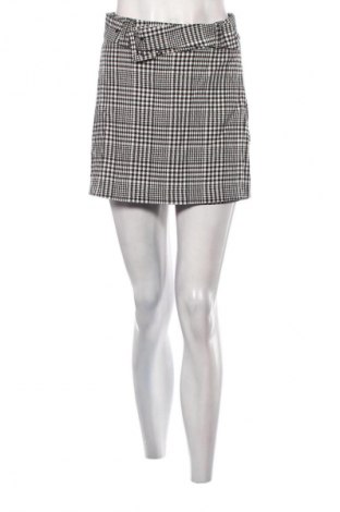 Dámské kraťasy  Stradivarius, Velikost S, Barva Vícebarevné, Cena  179,00 Kč