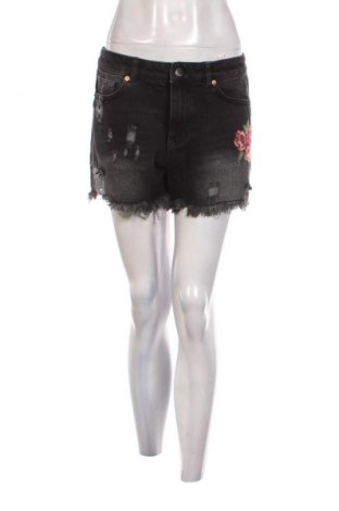 Dámské kraťasy  United Colors Of Benetton, Velikost L, Barva Vícebarevné, Cena  169,00 Kč