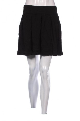 Dámske kraťasy  Zara, Veľkosť M, Farba Čierna, Cena  8,95 €
