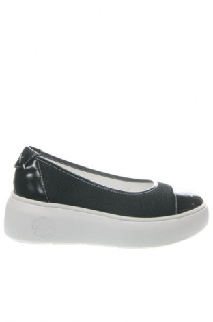 Дамски обувки Armani Exchange, Размер 35, Цвят Черен, Цена 150,83 €, #133696520