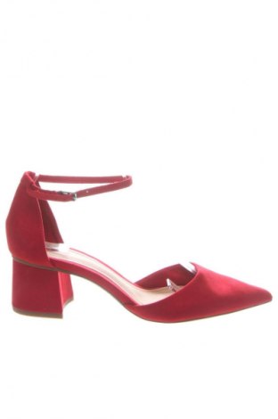 Obuwie damskie Bershka, Rozmiar 40, Kolor Czerwony, Cena 150,99 zł