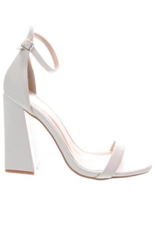 Încălțăminte de damă Public Desire, Mărime 38, Culoare Alb, Preț 43,99 Lei