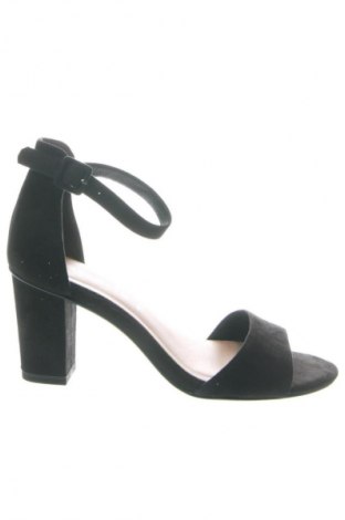 Obuwie damskie Tamaris, Rozmiar 38, Kolor Czarny, Cena 355,99 zł, #133711310
