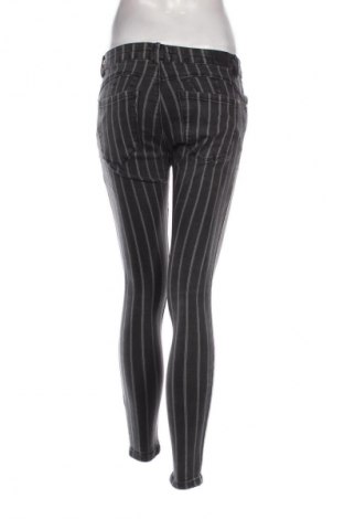Дамски панталон Bershka, Размер S, Цвят Многоцветен, Цена 5,62 €