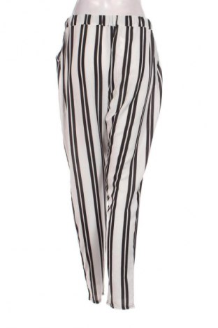 Dámské kalhoty  Boohoo, Velikost M, Barva Vícebarevné, Cena  190,00 Kč