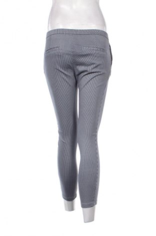 Dámské kalhoty  Pull&Bear, Velikost S, Barva Vícebarevné, Cena  89,00 Kč