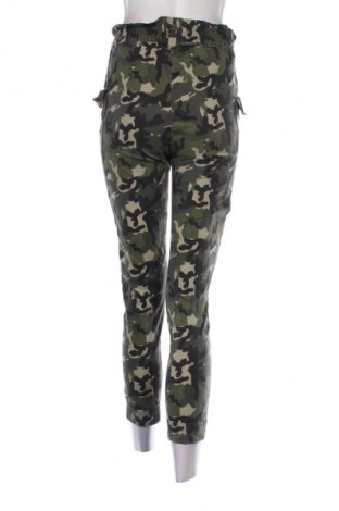 Dámské kalhoty  Taxi, Velikost M, Barva Vícebarevné, Cena  49,00 Kč