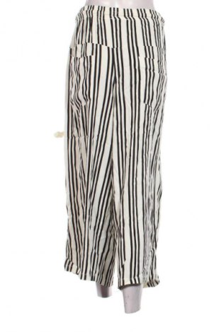 Dámské kalhoty  Unbranded, Velikost XL, Barva Vícebarevné, Cena  299,00 Kč