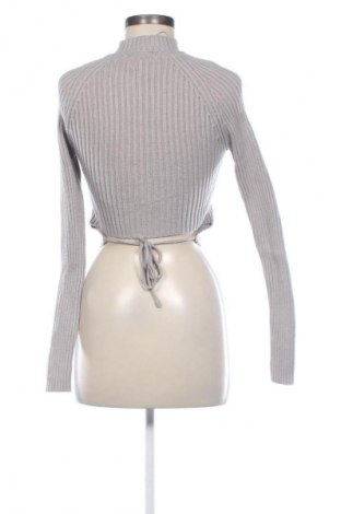 Dámský svetr Pull&Bear, Velikost M, Barva Šedá, Cena  229,00 Kč