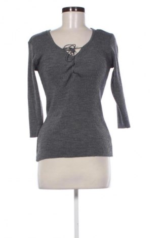 Дамски пуловер Unbranded, Размер L, Цвят Сив, Цена 2,55 €