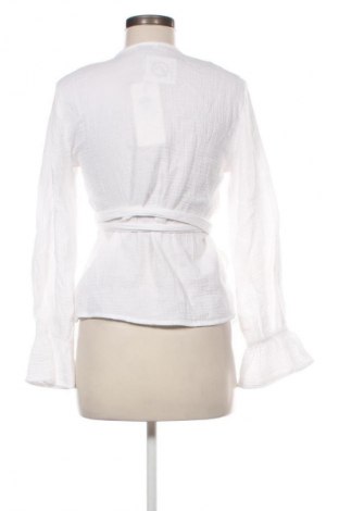 Γυναικείο τοπ ONLY, Μέγεθος S, Χρώμα Λευκό, Τιμή 6,99 €