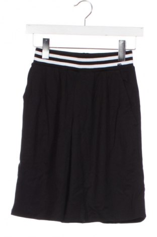 Детски къс панталон Mayoral, Размер 10-11y/ 146-152 см, Цвят Черен, Цена 12,78 €