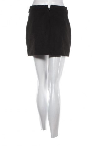 Sukně Bershka, Velikost M, Barva Černá, Cena  199,00 Kč