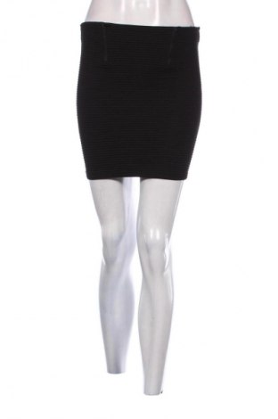 Sukňa Bershka, Veľkosť S, Farba Čierna, Cena  1,95 €