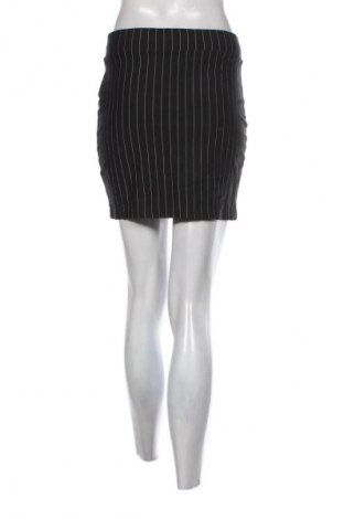 Sukně Bershka, Velikost M, Barva Vícebarevné, Cena  259,00 Kč