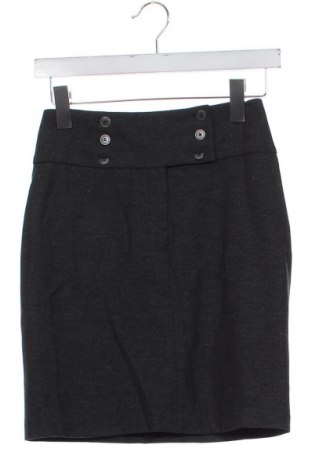 Sukně Caroll, Velikost XS, Barva Černá, Cena  83,00 Kč