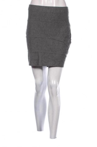 Sukňa Gina Tricot, Veľkosť L, Farba Sivá, Cena  1,95 €