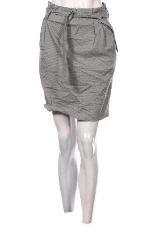 Sukně H&M, Velikost S, Barva Vícebarevné, Cena  49,00 Kč