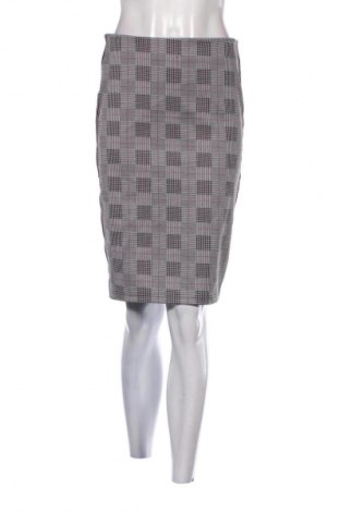 Sukně Jdy, Velikost S, Barva Vícebarevné, Cena  49,00 Kč