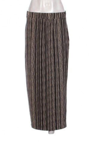 Fustă Nanso, Mărime M, Culoare Multicolor, Preț 16,99 Lei