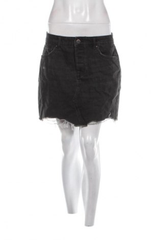 Пола ONLY, Размер M, Цвят Черен, Цена 7,66 €