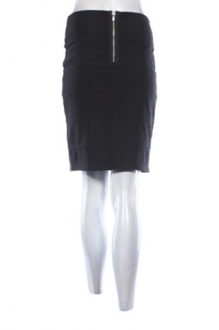 Sukně Reserved, Velikost M, Barva Černá, Cena  197,00 Kč