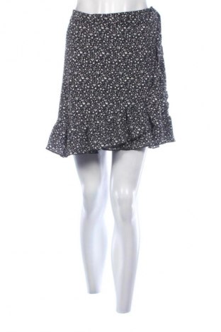 Пола Reserved, Размер M, Цвят Многоцветен, Цена 14,92 €