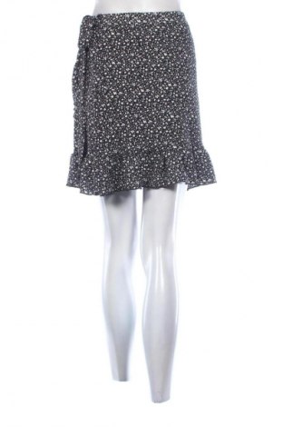 Пола Reserved, Размер M, Цвят Многоцветен, Цена 14,92 €