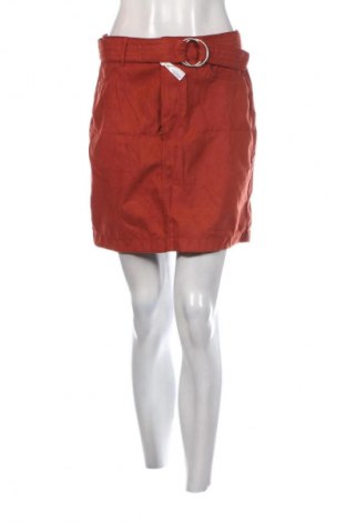 Пола Terranova, Размер M, Цвят Червен, Цена 2,04 €