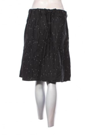 Пола Tricky, Размер S, Цвят Многоцветен, Цена 2,04 €