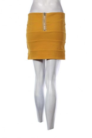 Пола Unbranded, Размер M, Цвят Жълт, Цена 3,06 €