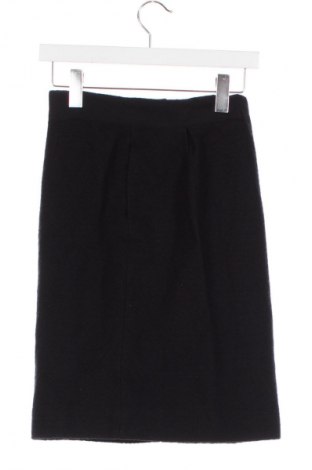 Пола Unbranded, Размер XS, Цвят Черен, Цена 2,55 €