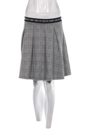 Пола Unbranded, Размер M, Цвят Многоцветен, Цена 7,15 €